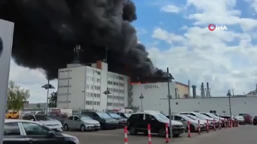 Berlin'de kimya fabrikasında yangın!