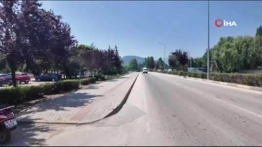 Bursa'da motosikletler kafa kafaya çarpıştı: 2 sürücü yaralandı