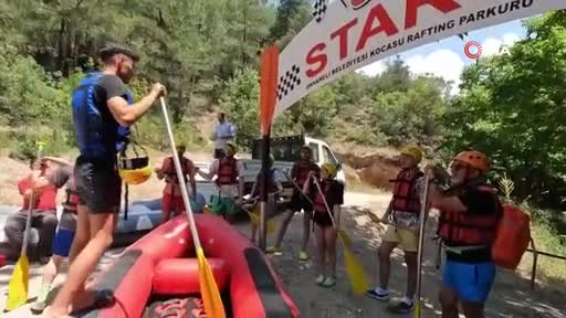 Bursa'da dağcıların nefes kesen rafting heyecanı