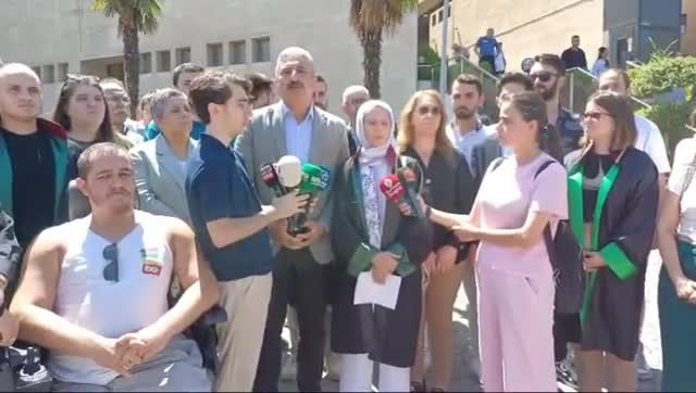 CHP Bursa Gençlik Kolları'ndan kapatılan sosyal medya uygulaması hakkında açıklama