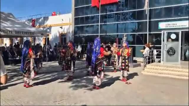 Bursa'da yeni eğitim öğretim yılı başladı