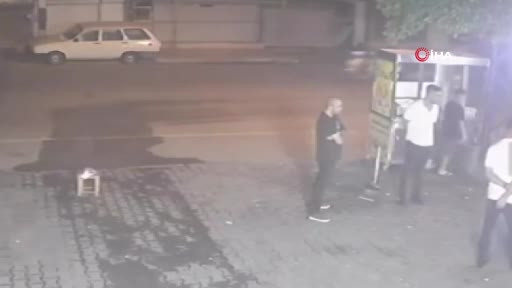 Dönerci tezgahında çalışan kişi silahlı saldırıcı sonucu hayatını kaybetti