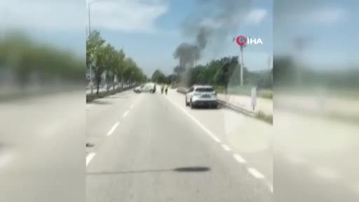 Görüntü Bursa'dan! Seyir halinde cayır cayır yandı