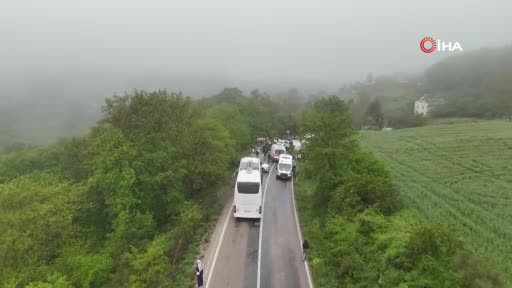 Sinop'ta tur otobüsü devrildi: 2'si ağır 18 yaralı