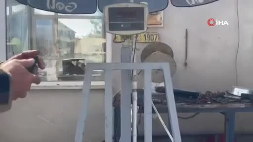 Bursa'da patama! Esnafların camları kırıldı...