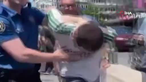 Tedavi gördüğü hastanenin bahçesinde silahlı saldırıya uğradı