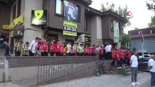 Zeki Çelik Bursa'ya geldi! Başladığı yeri unutmadı