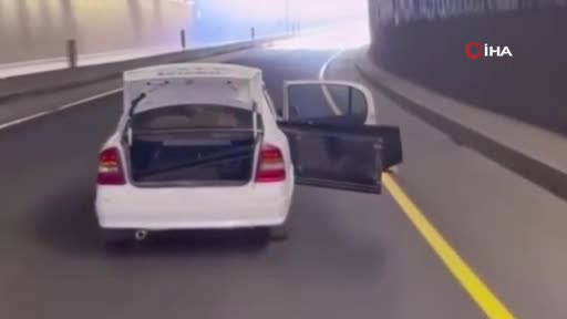 Trafikte şoke eden görüntü!