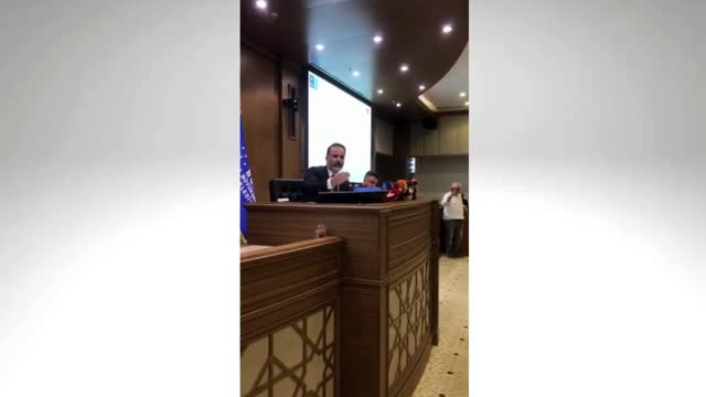 2- Bursa Büyükşehir Meclisi'nde BUSKİ gerginliği!