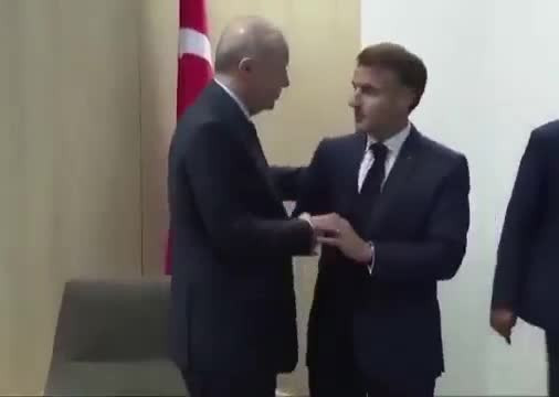Zirvede olay görüntü! Cumhurbaşkanı Erdoğan tek hamleyle boşa düşürdü
