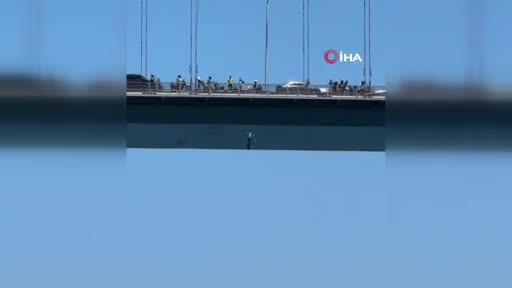 15 Temmuz Şehitler Köprüsü'nden atlayan bir kişi hayatını kaybetti