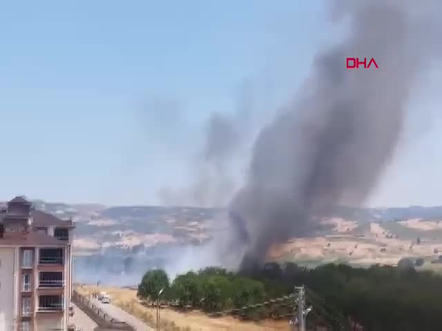 Bursa'da korkutan yangın! Alevler evlere yaklaştı
