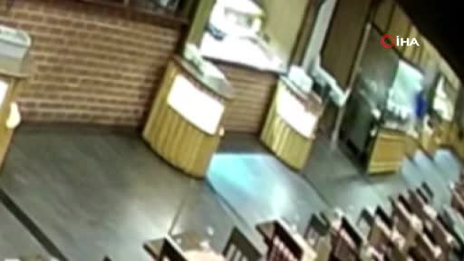 Otel yangını davasında aşçı yardımcısı savunma yaptı: Gözümüzün önündeymiş!