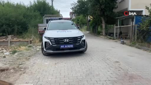 Üvey oğluna acımadı! Ortalığı kan götürdü...