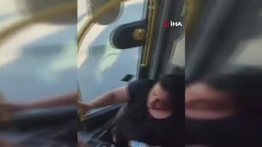 Kliması bozulan otobüste bir vatandaş baygınlık geçirdi