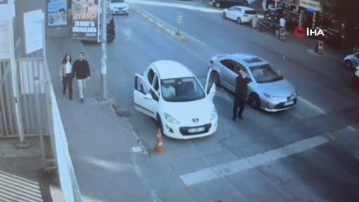 Ülker Stadyumu'nun önünde güvenlik görevlisini sürüklediler!