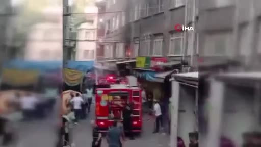 Bursa'da korku dolu anlar! Alevlerin arasından kurtardılar - 2