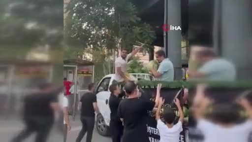 Bursa'da bir mağaza ücretsiz dağıttı! Dakikalar içerisinde tükendi