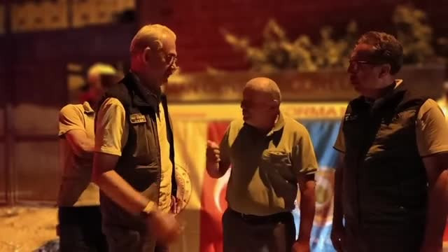 Patlak lastikle alevlere koşmuştu! Ramazan Doğan'a Orman Genel Müdürü tarafından hediye...