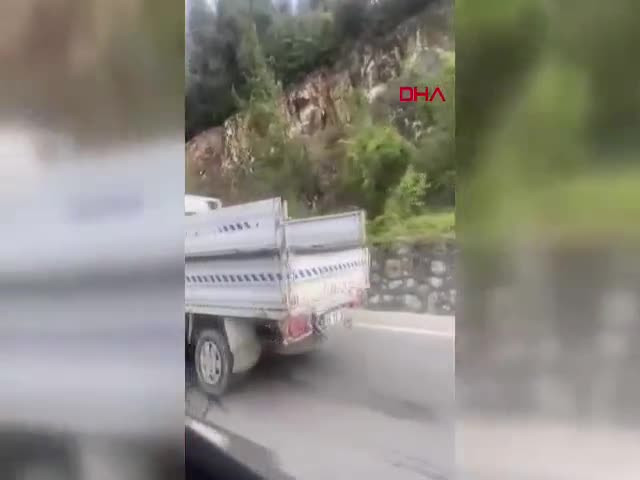 Bursa'da feci kaza! Yaralılar var...