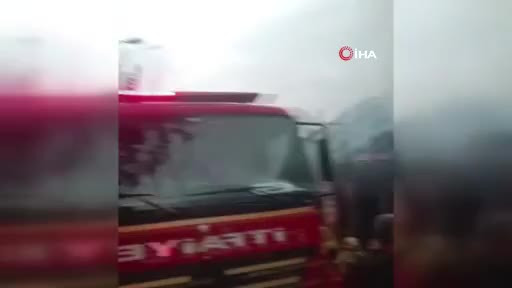 Bursa'da imalathane alev alev yandı!
