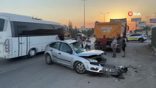 Otomobil ile hafriyat kamyonu çarpıştı! 2 infaz koruma memuru yaşamını yitirdi...