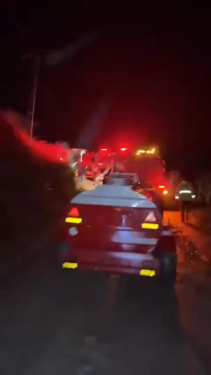 Bursa'da iki katlı ev kül oldu!