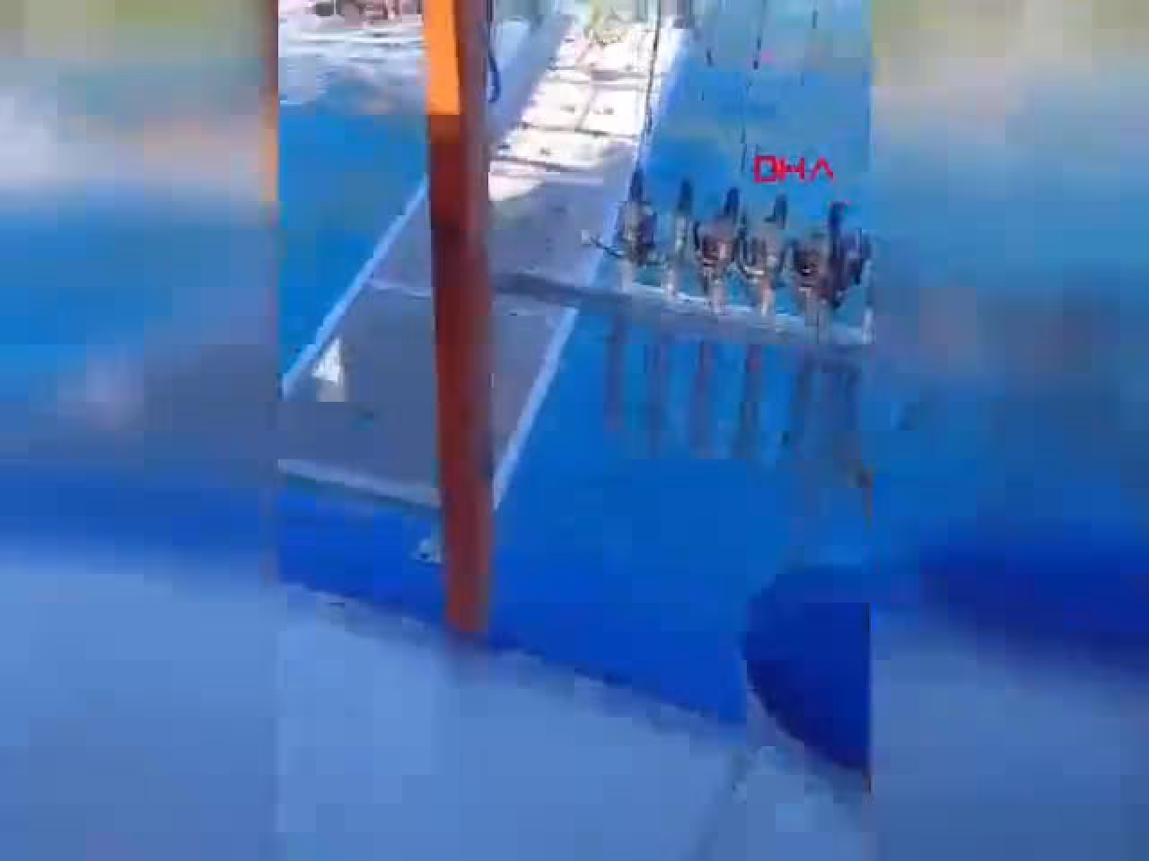 Marmaris'te 110 kişiyi taşıyan tur teknesi b...