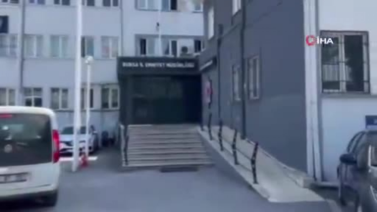 Bursa'da husumetlisine kurşun yağdırmıştı! Polis eliyle koymuş gibi yakaladı...