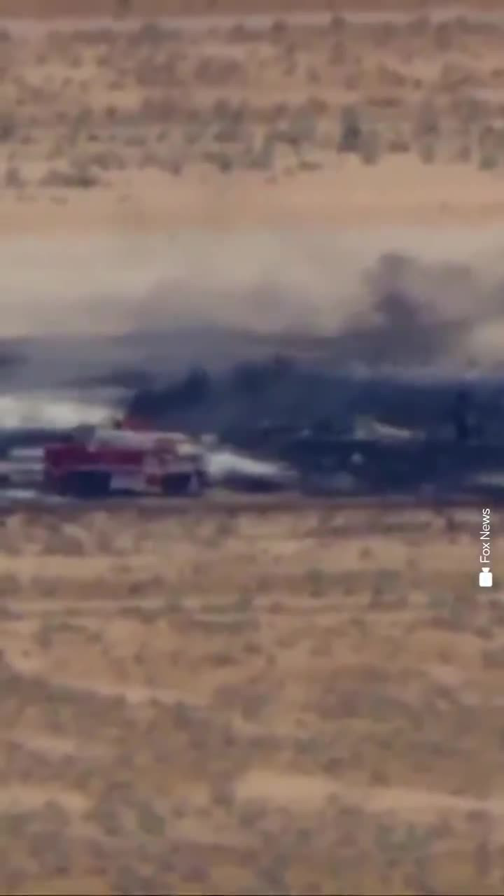 ABD'de ağır bombardıman uçağı kalkıştan sonra düştü!