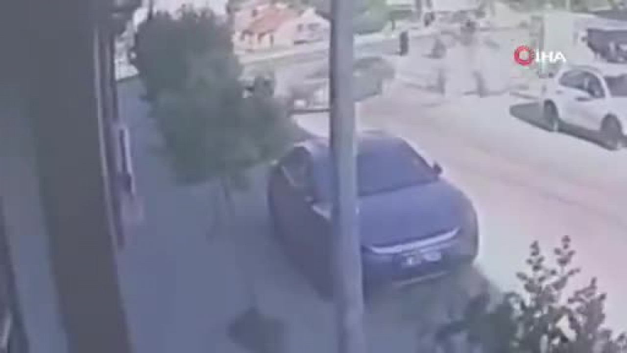 Bursa'da ehliyetsiz sürücü dehşeti! Otomobil mağazaya daldı milyonluk zarar oluştu...