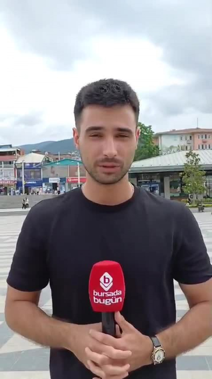 Bursa'da Paraguay maçı heyecanı: Umut ve eleştiri bir arada!