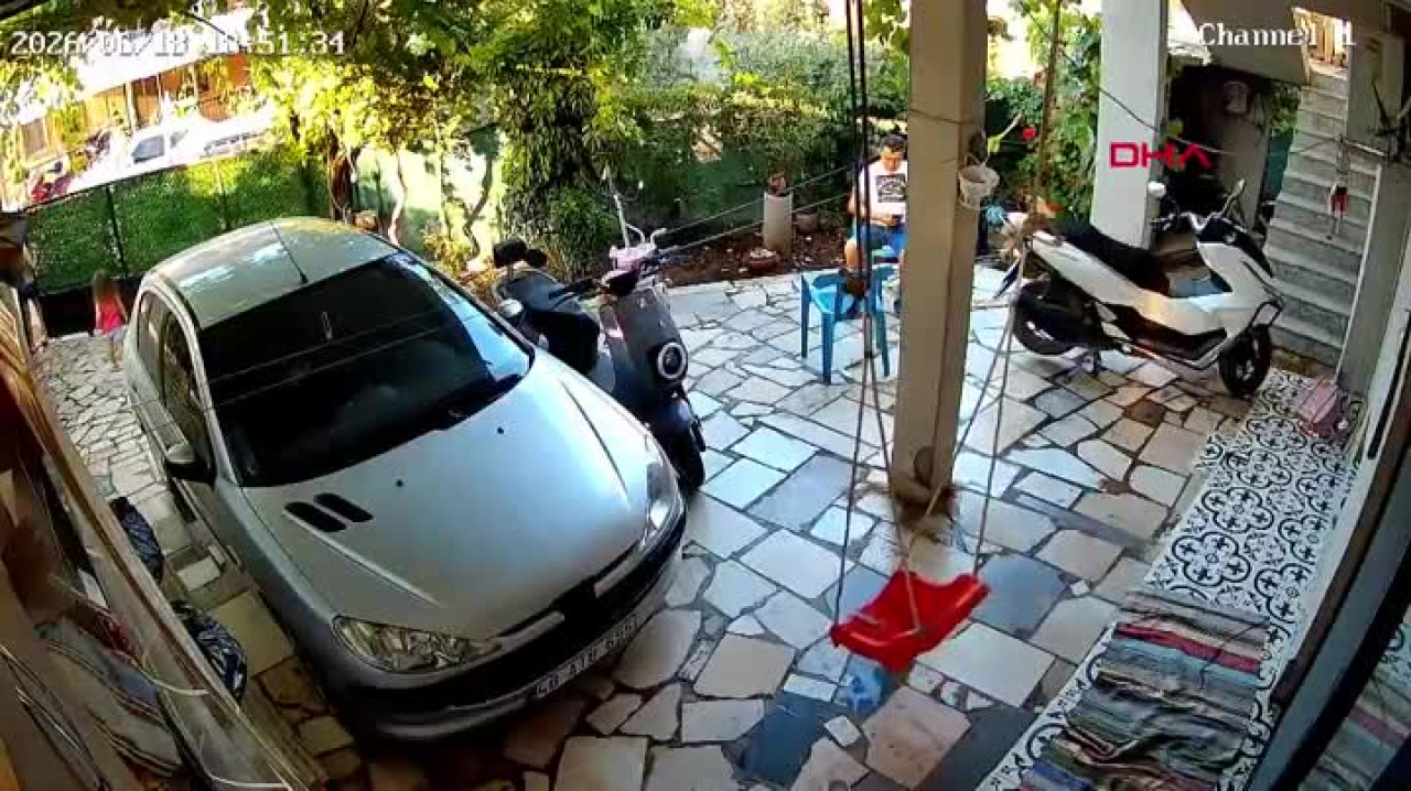 Kapı gıcırtısı cinayetinde herkesi dehşete düşüren yeni görüntü! Cesedinin önünde...