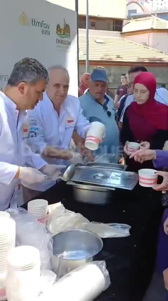 Bursa'da kuyruğun ucu görünmedi! Herkes almak için sıraya girdi...