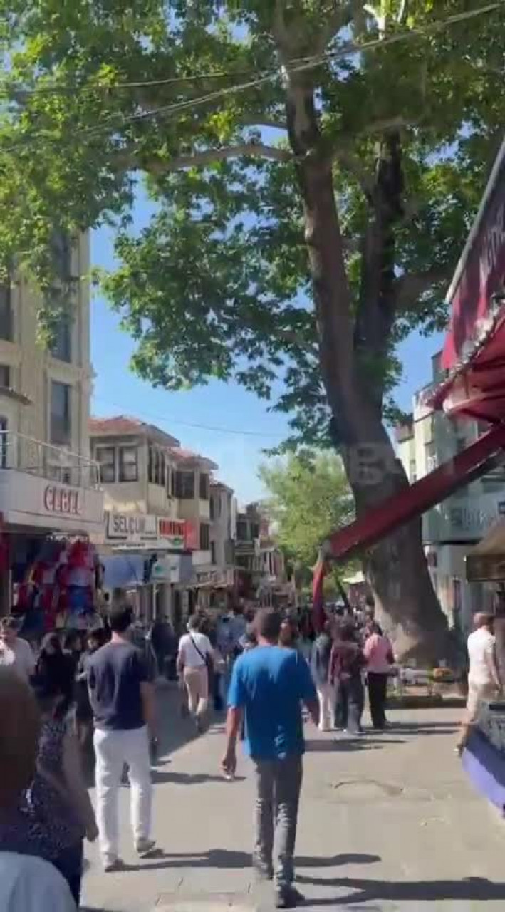 Bursa'da yaz tatili başladı, meydanlar doldu taştı