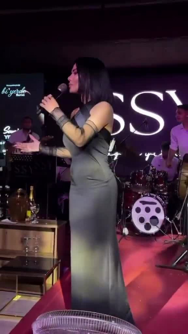 Bi'yerde Bursa'da müzik dolu gece yaşandı