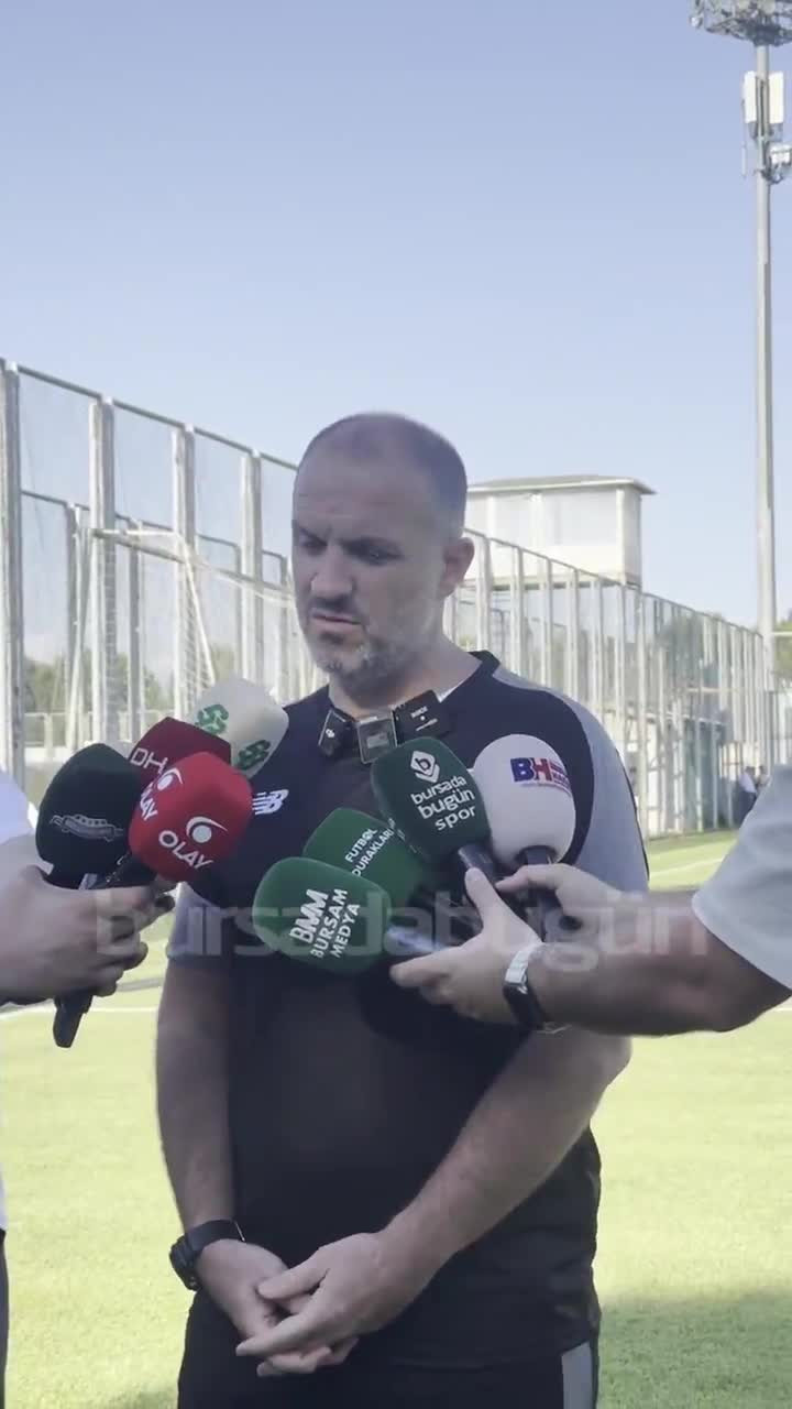 Bursaspor Teknik Direktörü Er'den ilk açıklamalar: 'Minimum 3 hazırlık maçı..."