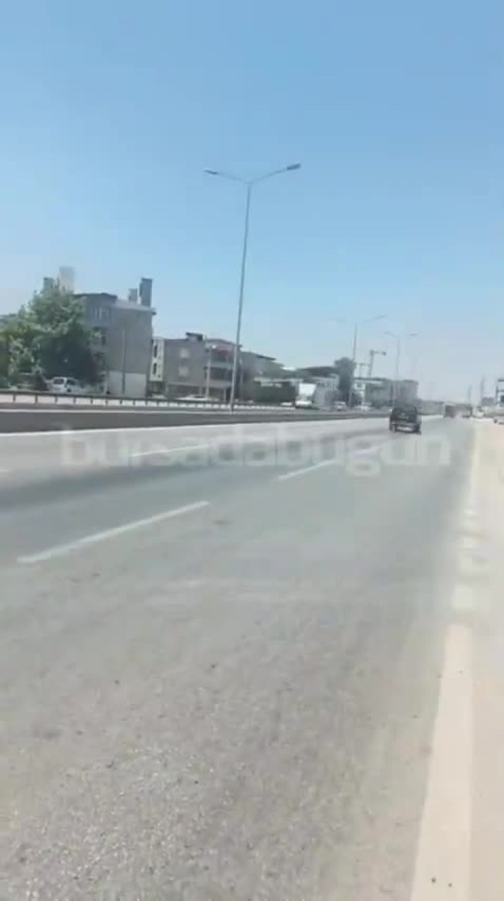 Bursa'da yola dökülen yağ motosiklet kazasına neden oldu!