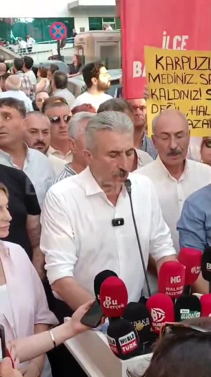 CHP Bursa'da il başkanlığı binası boşaltıldı...