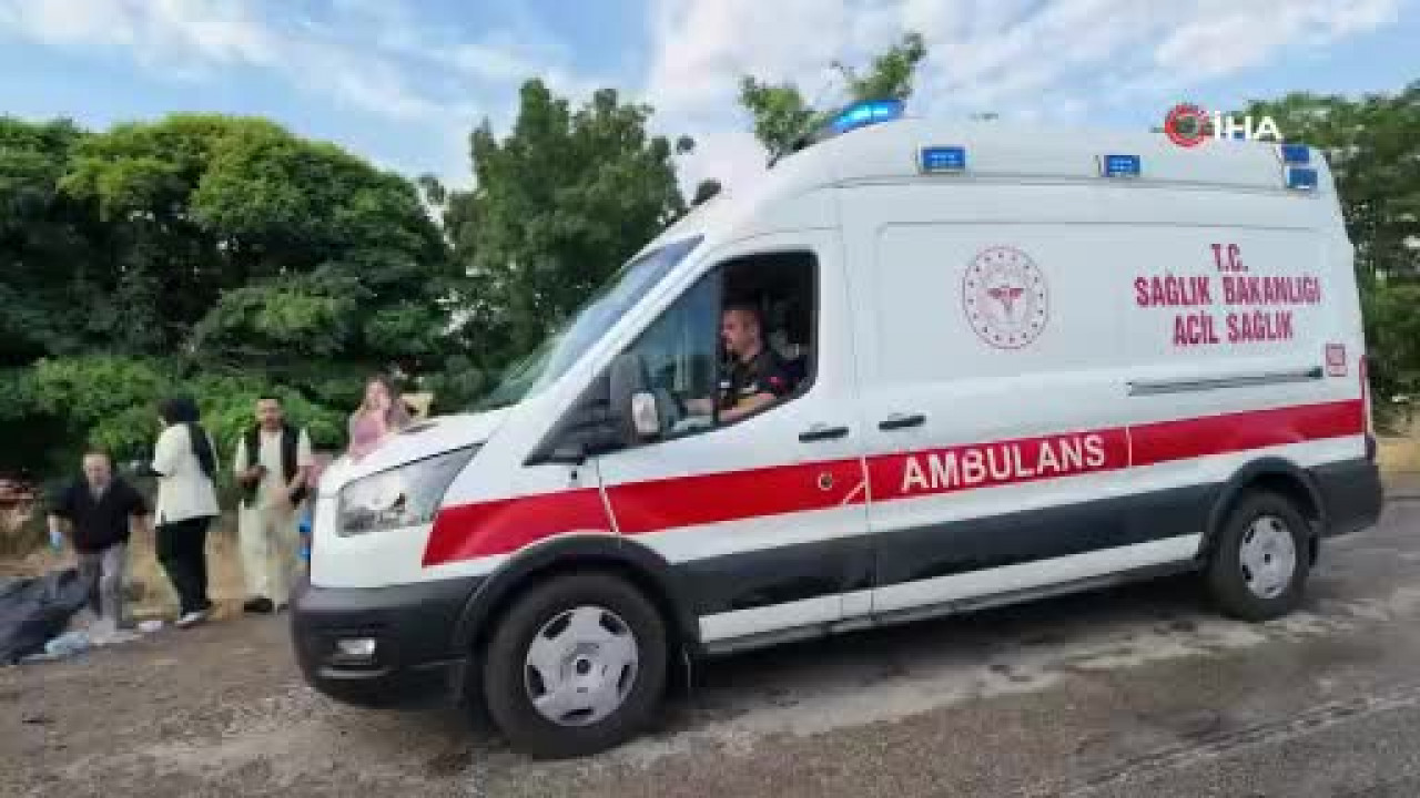 Yolcu otobüsü devrildi! Çok sayıda yaralı var...