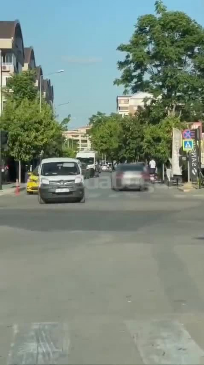 Bursa'da kural tanımayan sürücü kameraya yansıdı