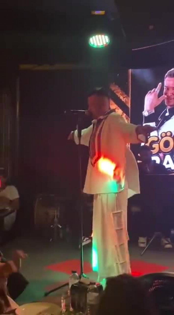 Gölge Rayan'ın doğum gününü sahnede sevenleriyle birlikte kutladı