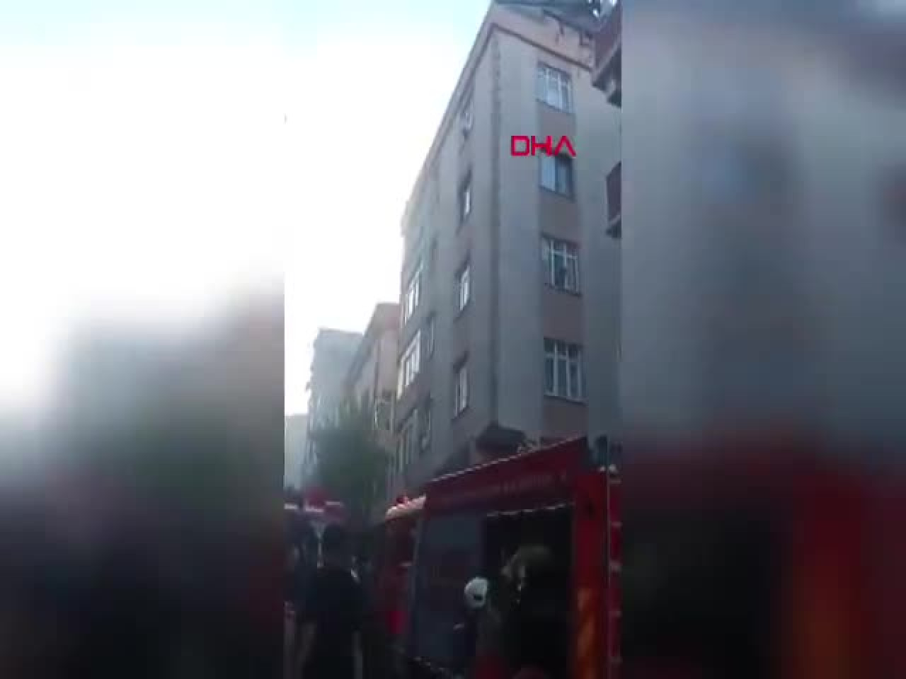 Annesinden para istedi, olumsuz yanıt alınca evi yaktı!