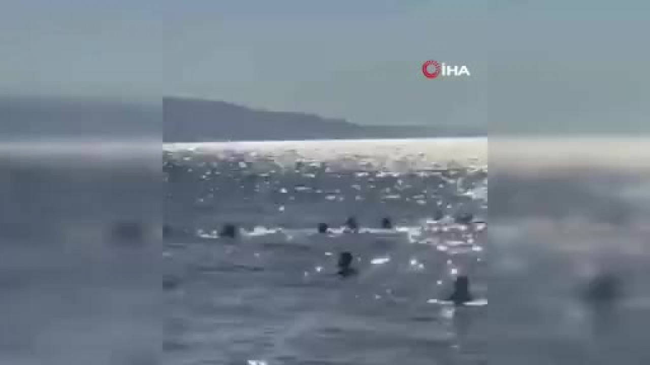 Bursa'da denize giren baba kız ölümden döndü!
