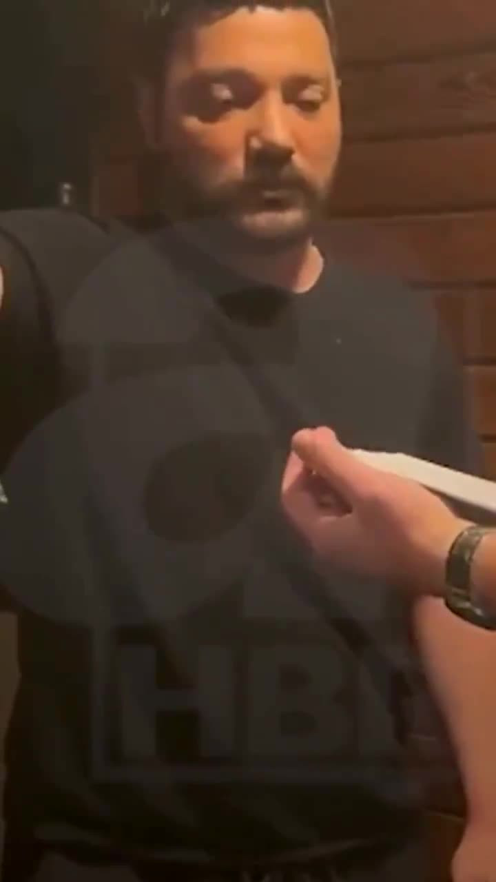 Oğuzhan Uğur'un polisleri karşısında gördüğü an!