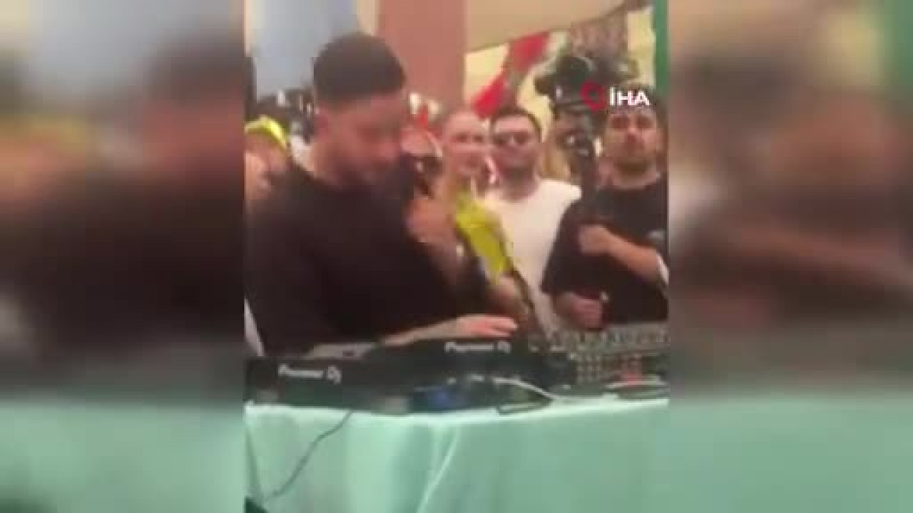 Mahmut Orhan yine yaptı yapacağını! Bu kez seçtiği yer gündem oldu