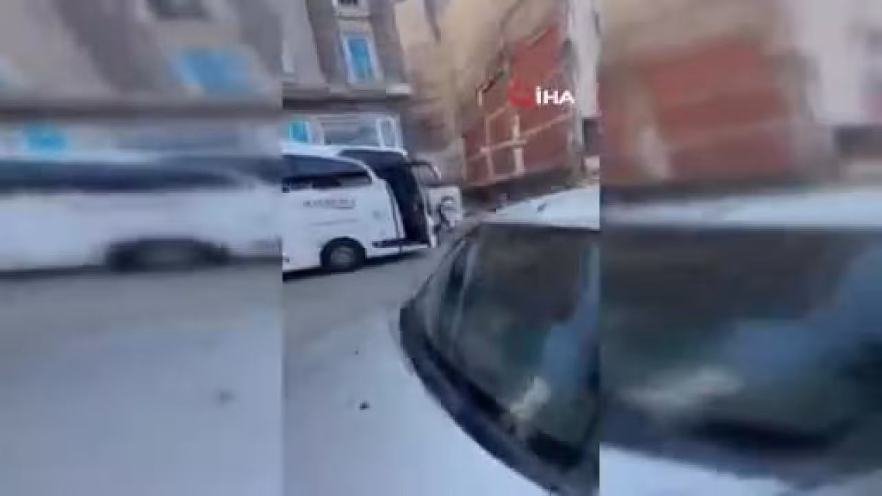 Bursa'da otopark görevlisi ile vatandaş aras...