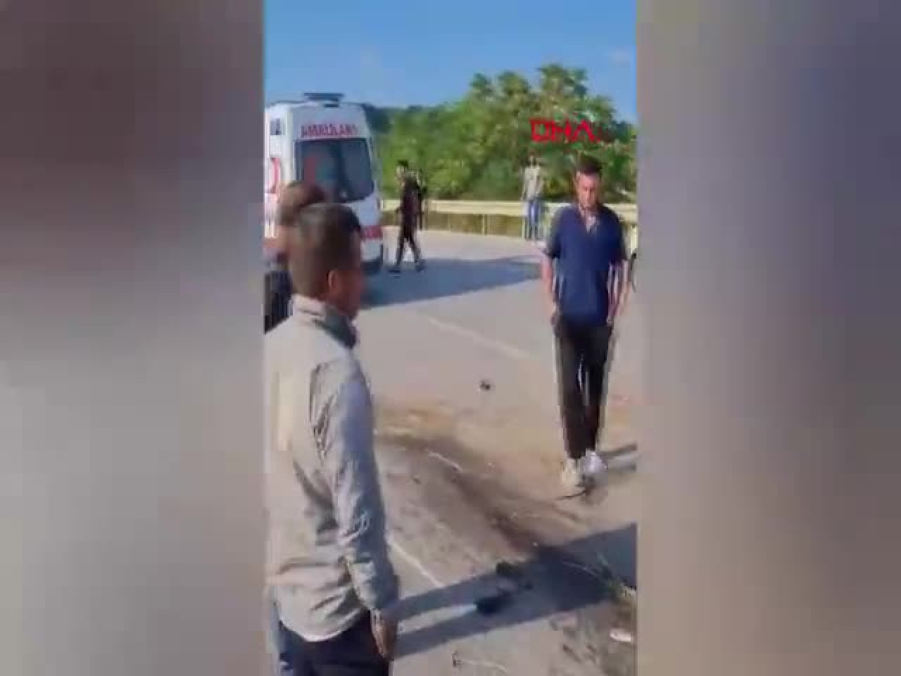 Bursa'da takla atan araç karşı şeritten gelen ciple çarpıştı! Yaralılar var...