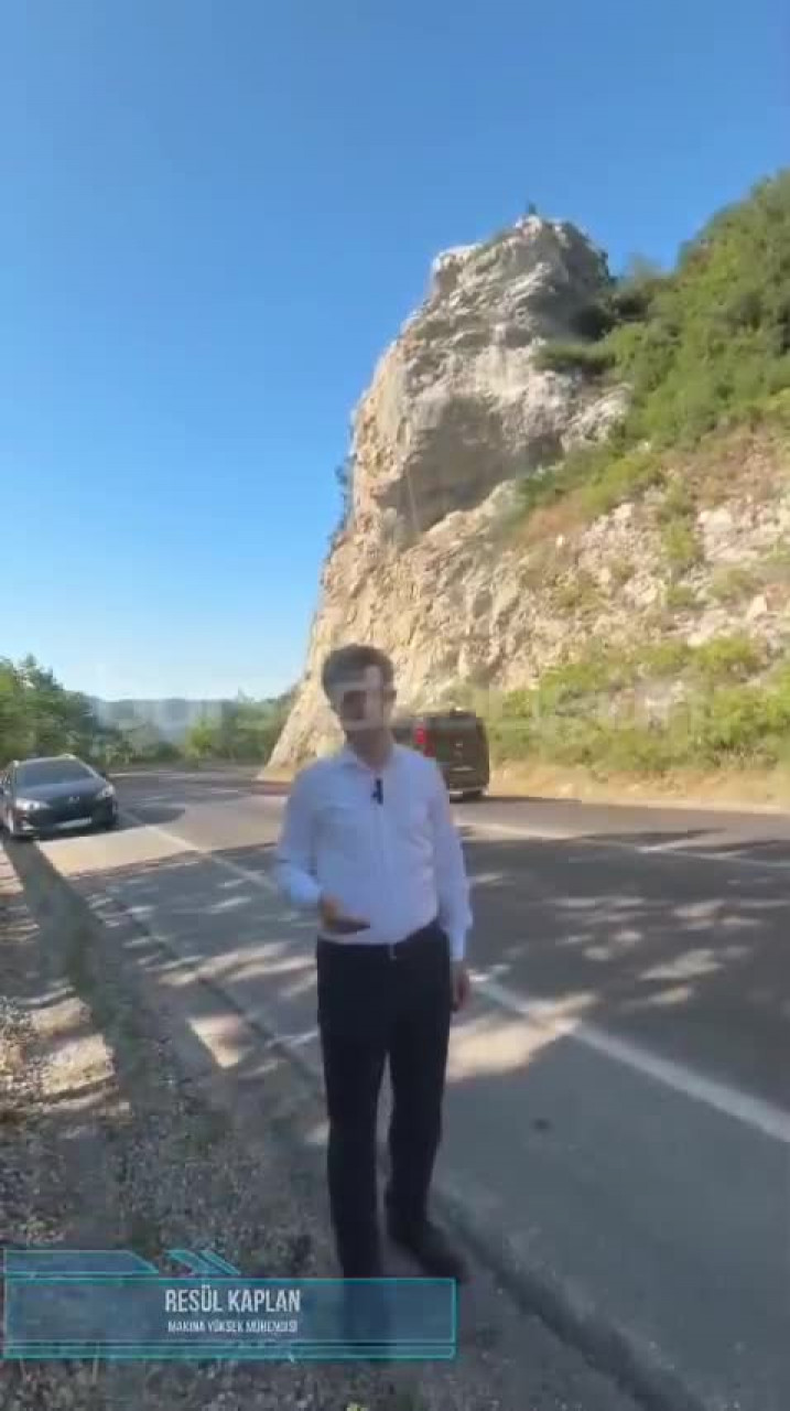 Bursa'da devasa kaya alarmı! Altı oyuldu, araçların üstüne düşebilir