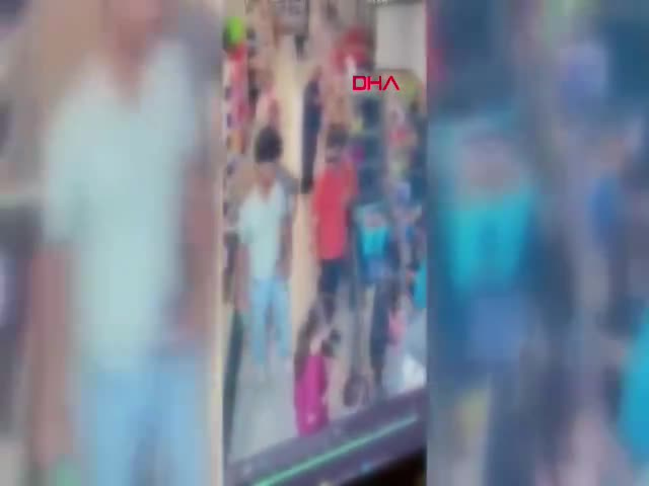 Sokakta buldu, rahatça harcadı! Soğukkanlılığı pes dedirtti